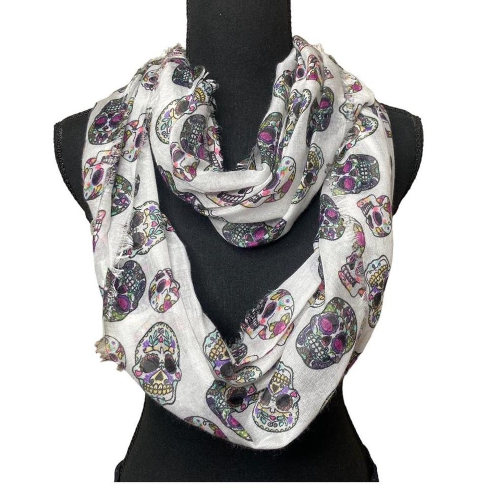 Collection 18 skull print infinity scarf